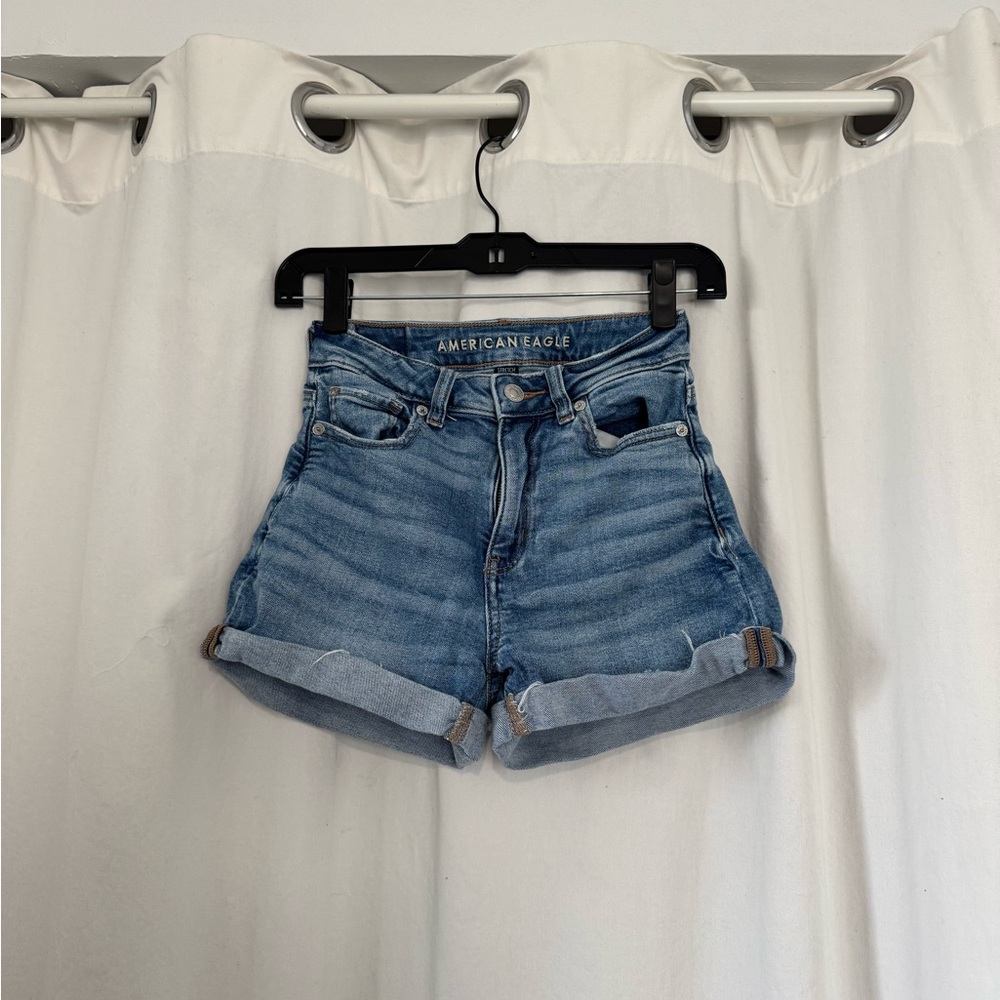 American Eagle Women's Rolled Hem Jean Shorts size 000